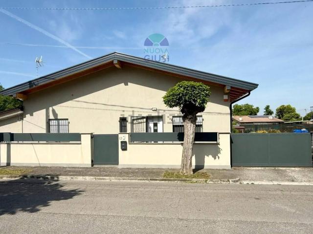 Casa in vendita a San Vito, Ronchi Dei Legionari