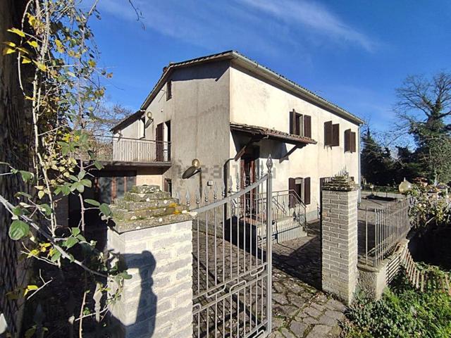 Casa in vendita a Orvieto, Umbria