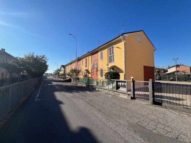 Casa in vendita a Torrevecchia Pia, Lombardia
