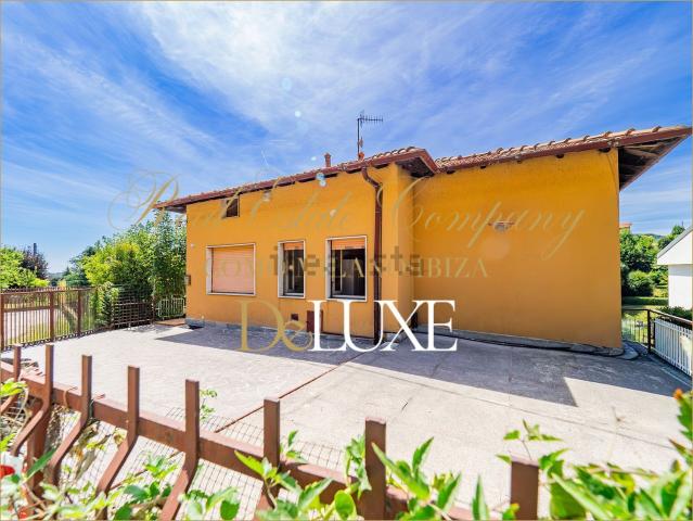 Casa in vendita a Albese con Cassano, Albese