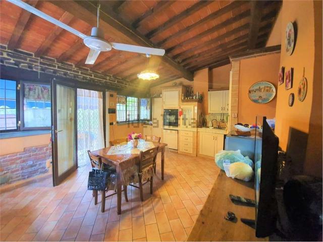 Casa in vendita a Foiano Della Chiana, Toscana