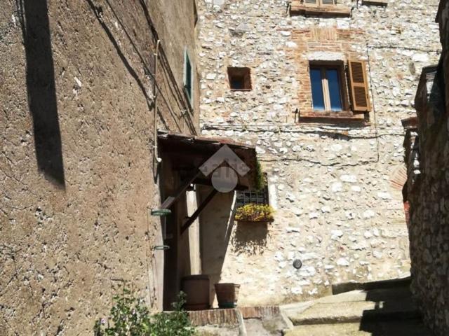 Casa in vendita a Acquasparta, Umbria