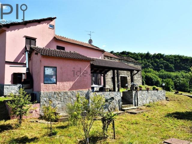 Casa in vendita a Dego, Liguria