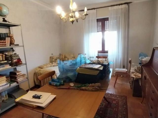 Casa in vendita a Calci, Toscana