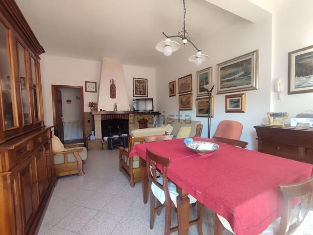 Casa in vendita a Dogana, Luni