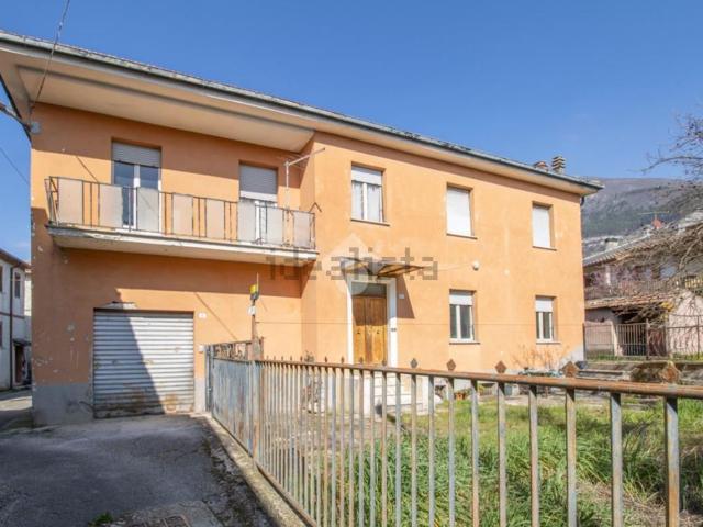 Casa in vendita a Poggio Bustone, Lazio