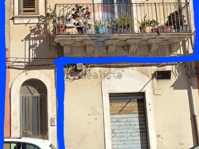Casa in vendita a Ragusa Ibla, Ragusa