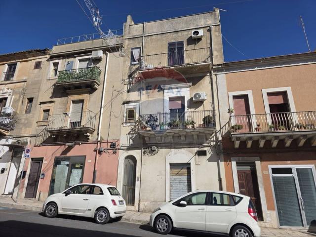 Casa in vendita a Ragusa Ibla, Ragusa
