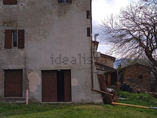 Casa in vendita a Fornovo Di Taro, Reggio Emilia