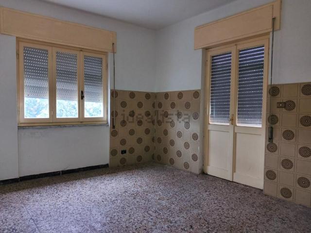 Casa in vendita a L'Annunziata, Luni