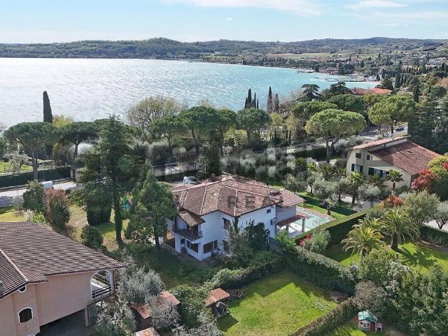 Casa in vendita a Padenghe Sul Garda, Lombardia