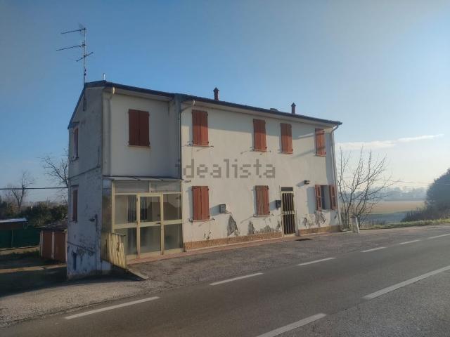 Casa in vendita a Ferrara, Reggio Emilia