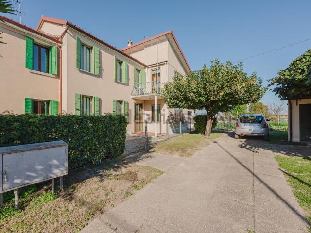 Casa in vendita a Porto Menai, Dolo