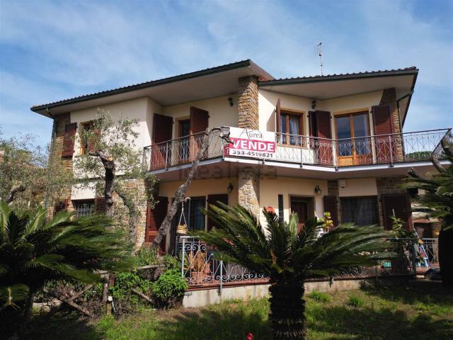 Casa in vendita a Scarlino, Portiglioni