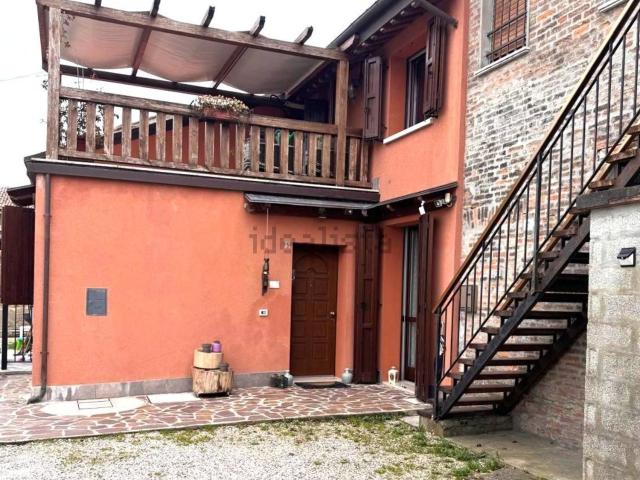 Casa in vendita a Ferrara, Reggio Emilia