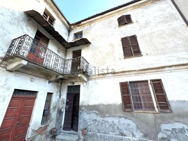 Casa in vendita a Vho, Tortona