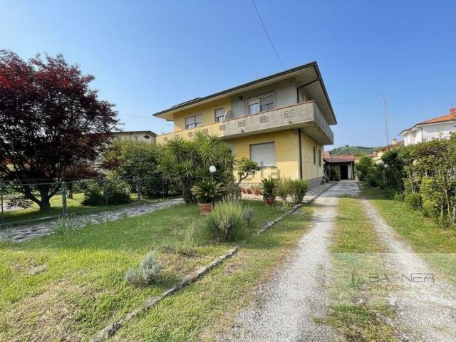 Casa in vendita a Caravello, Camaiore