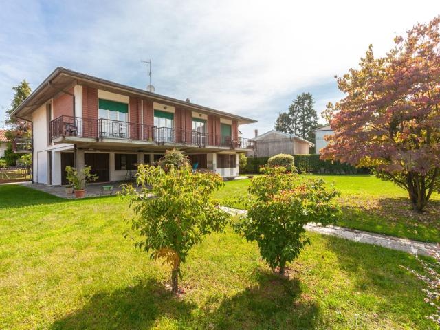 Casa in vendita a Locate Varesino, Como