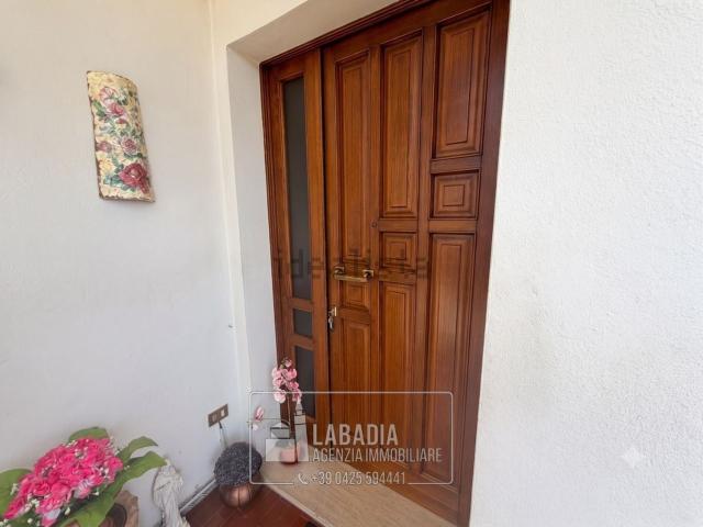 Casa in vendita a Canda, Veneto