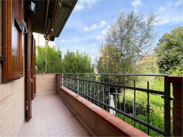 Casa in vendita a Modena, Crocetta