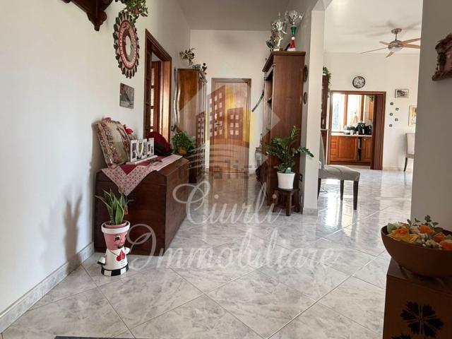 Casa in vendita a Venturina Terme, Campiglia Marittima