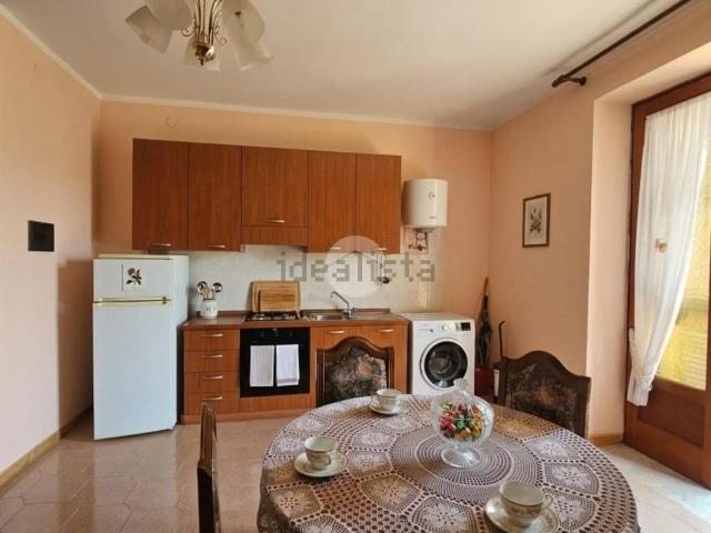 Casa in vendita a Montesarchio, Campania