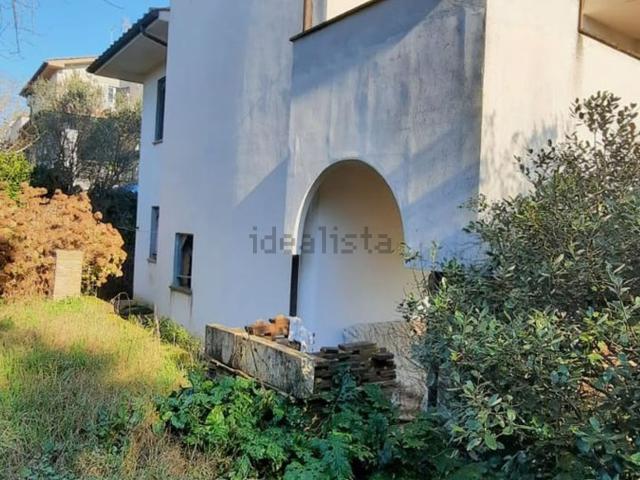 Casa in vendita a Ronciglione, Lazio