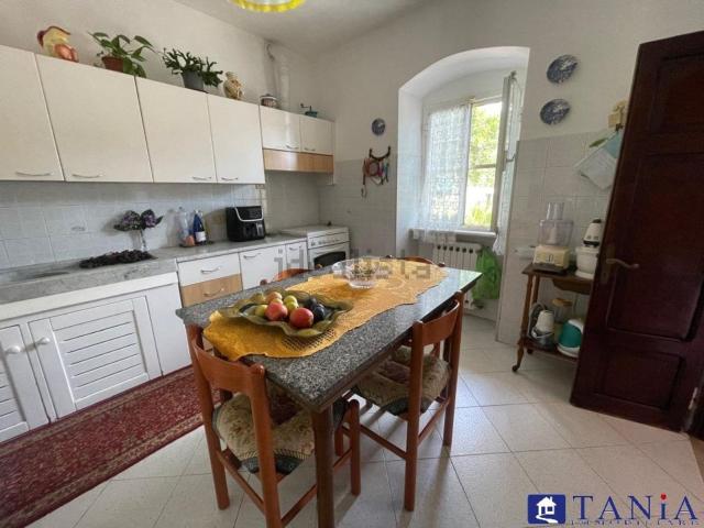 Casa in vendita a Battilana, Carrara