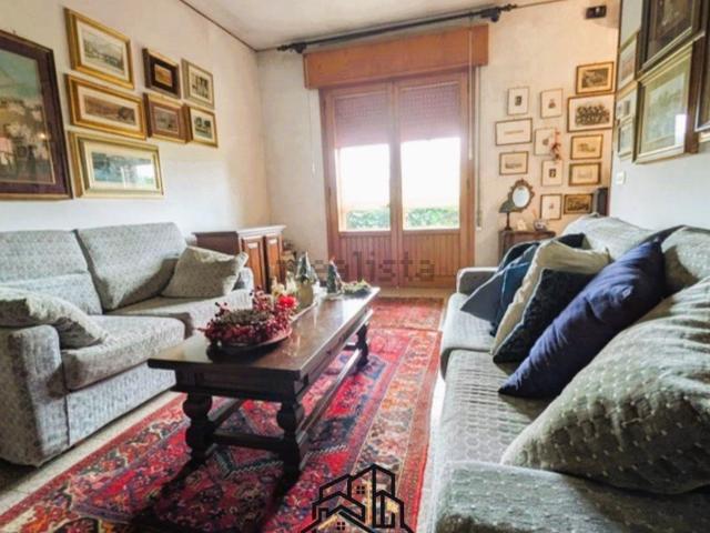 Casa in vendita a Padernello, Paese