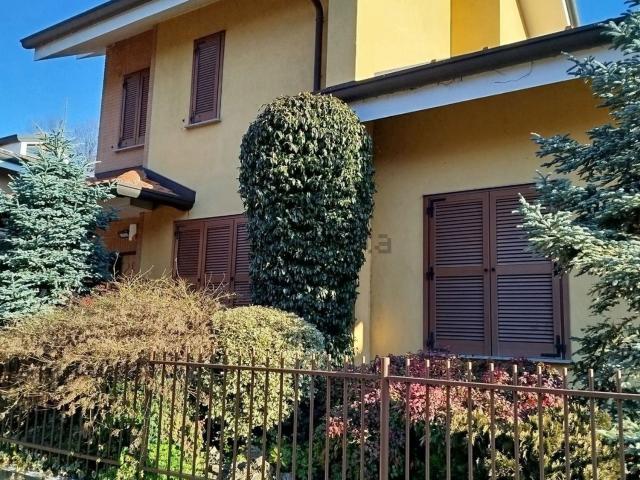 Casa in vendita a Zona Omogenea Milano Nord, Paderno Dugnano