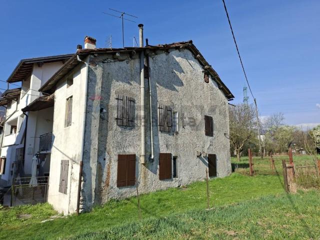 Casa in vendita a Feltre, Veneto