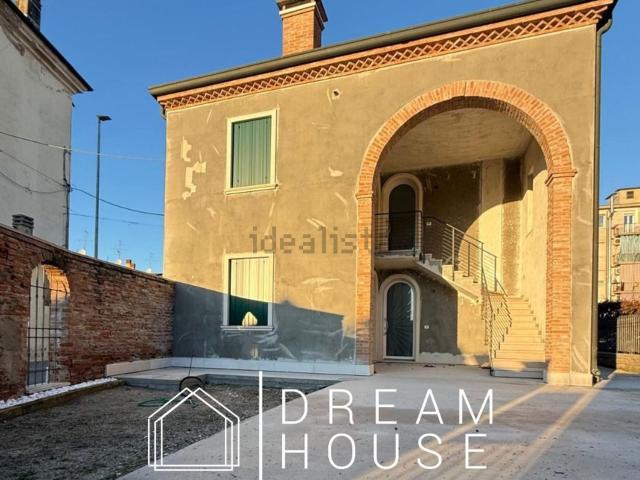 Casa in vendita a San Pietro Di Morubio, Veneto