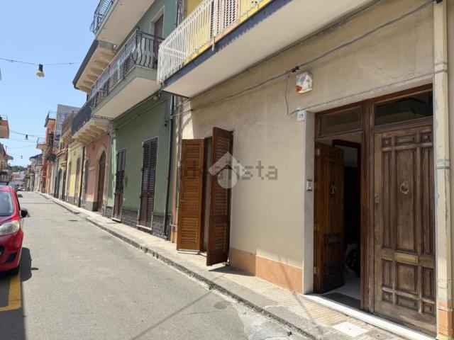 Casa in vendita a Riposto, Sicilia