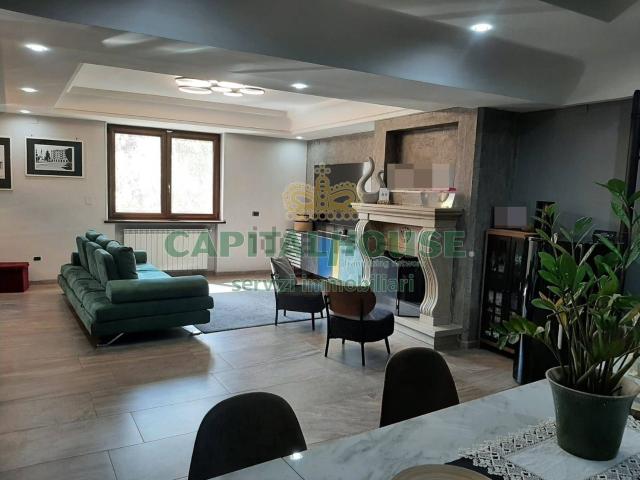 Casa in vendita a Serino, Campania