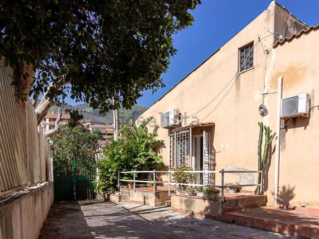 Casa in vendita a VII Circoscrizione, Palermo