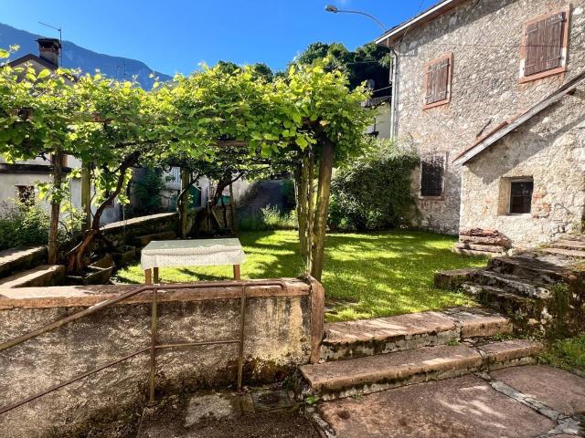 Casa in vendita a Alpago, Farra D'alpago