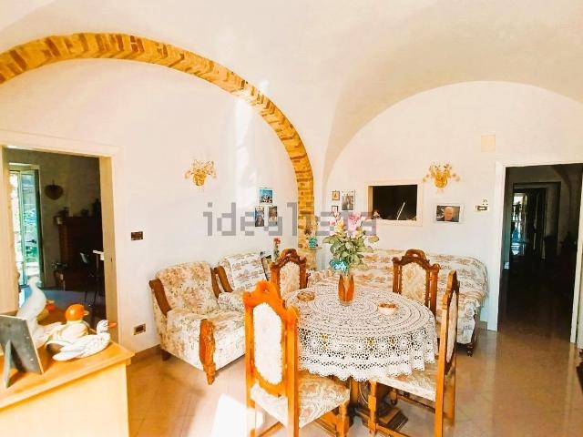 Casa in vendita a Rosciano, Abruzzo