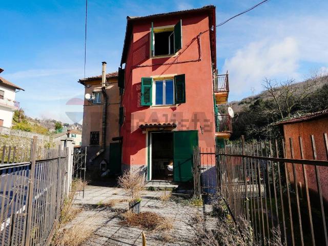 Casa in vendita a Mignanego, Liguria