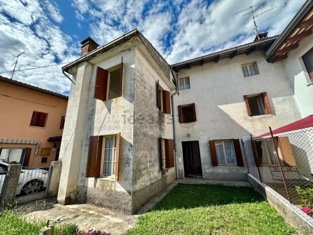 Casa in vendita a Buttrio, Friuli-Venezia Giulia