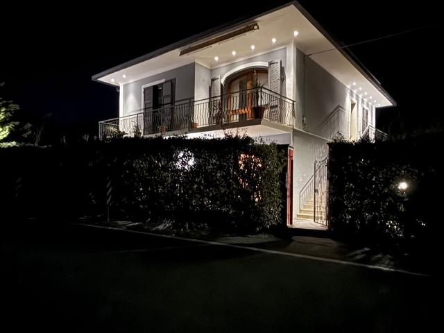 Casa in vendita a Cogoleto, Liguria