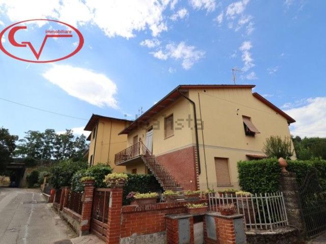 Casa in vendita a Bucine, Toscana