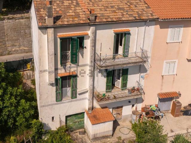 Casa in vendita a Poggio Moiano, Lazio