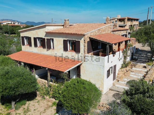 Casa in vendita a San Pantaleo, Sardigna/Sardegna