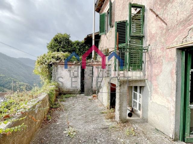 Casa in vendita a Unione dei comuni Media Valle del Serchio, Ponte A Serraglio
