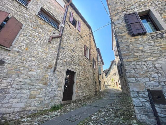Casa in vendita a Calestano, Reggio Emilia