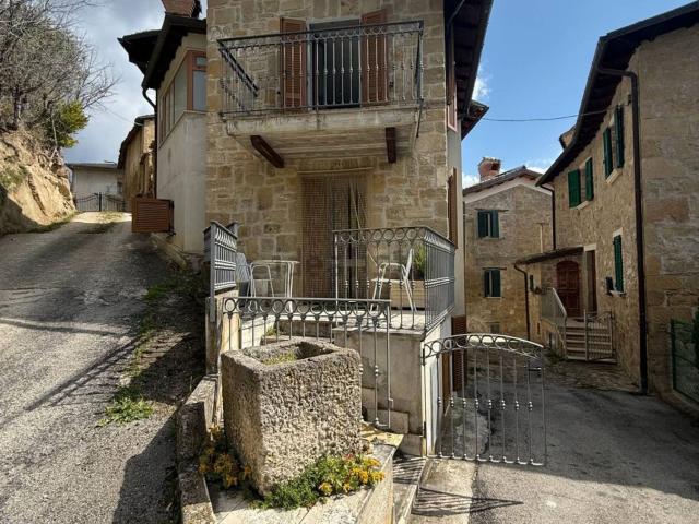 Casa in vendita a Marche, Ascoli Piceno