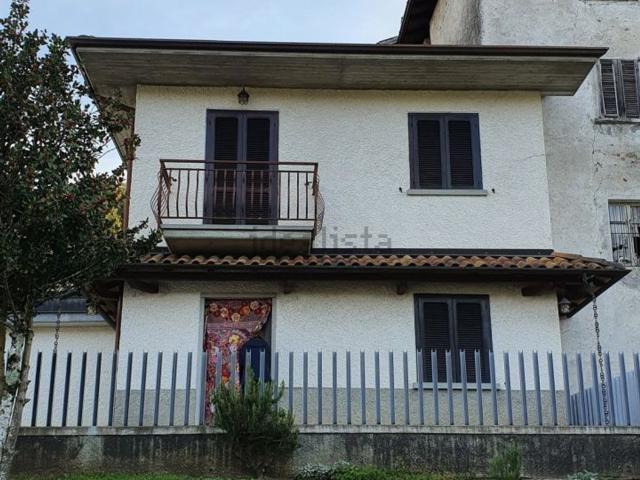 Casa in vendita a Comunità Montana della Valle Brembana, San Giovanni Bianco