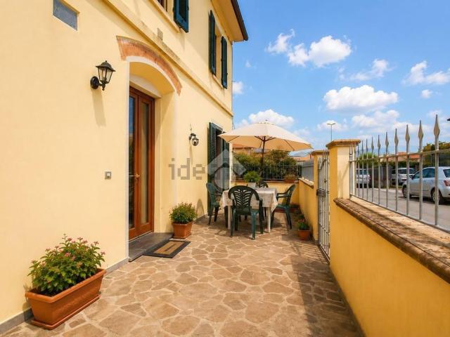 Casa in vendita a Lamporecchio, Toscana