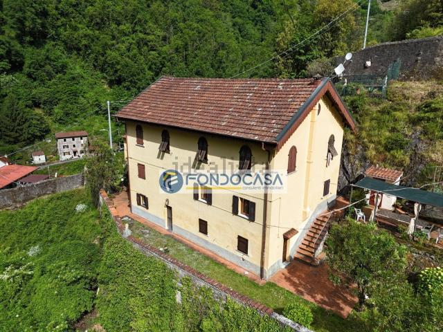 Casa in vendita a Forno, Marina Di Massa