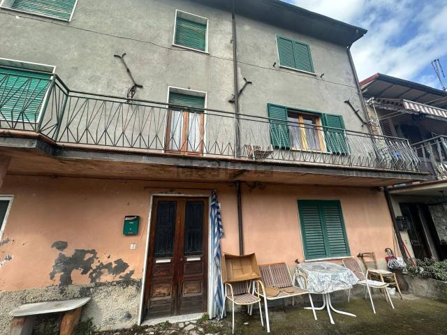 Casa in vendita a Gorfigliano, Minucciano